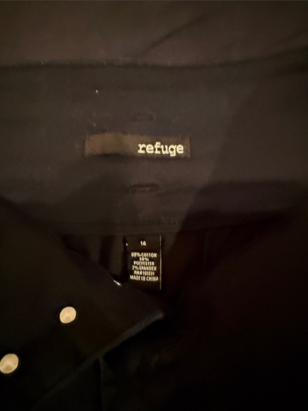 refuge Black Men's Casual Button-Down Shirt